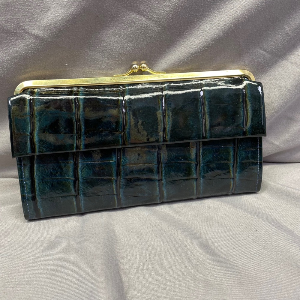 Lady‎ Buxton Vintage Patent Pigskin Wallet Crocodile Embossed Teal Kiss Lock